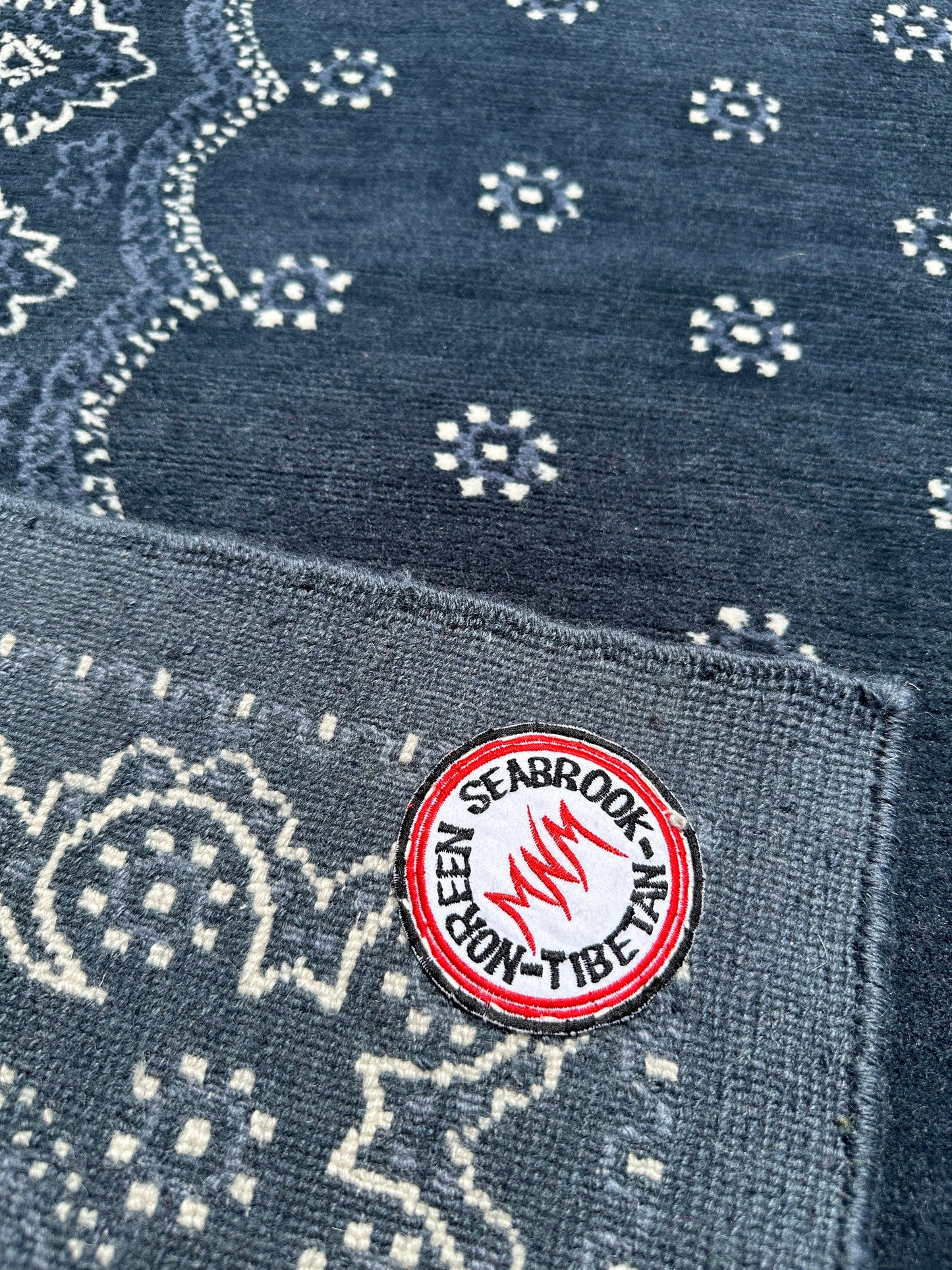 4' x 4' Paisley Bandana Rug - Charcoal