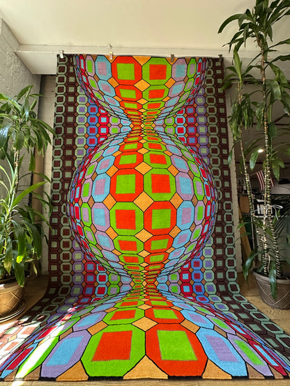 6' x 10'6'' Hand Knotted Rug