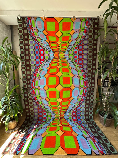 6' x 10'6'' Hand Knotted Rug